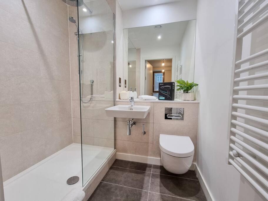 Luxury City Centre Townhouse With Parking Manchester Exterior foto