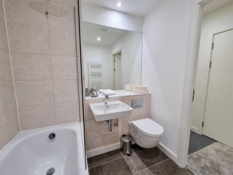 Luxury City Centre Townhouse With Parking Manchester Exterior foto