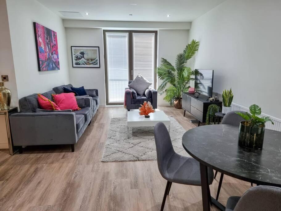 Luxury City Centre Townhouse With Parking Manchester Exterior foto